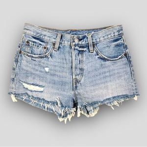 Levis 501 Premium Mid Rise denim shorts in Waveline distressed Big E - Size 26